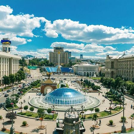 Apartment With View On Inpedendence Square Khreshchatyk Kyiv Exterior photo