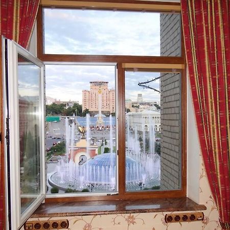 Apartment With View On Inpedendence Square Khreshchatyk Kyiv Exterior photo